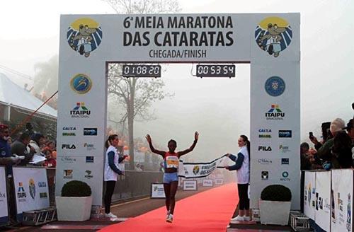 Vitória queniana no masculino em 2012 / Foto: Grampo Comunicação